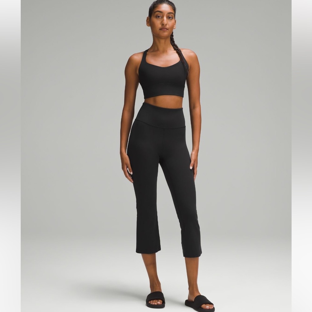 Lululemon Groove super high rise crop 23 inch